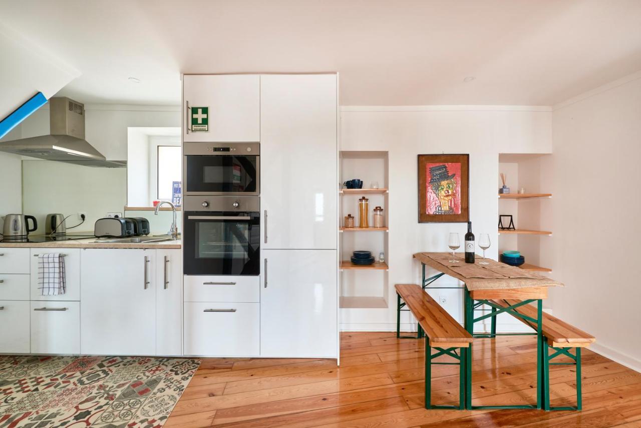 Cozy Flat In Santa Apolonia Lägenhet Lisboa Exteriör bild