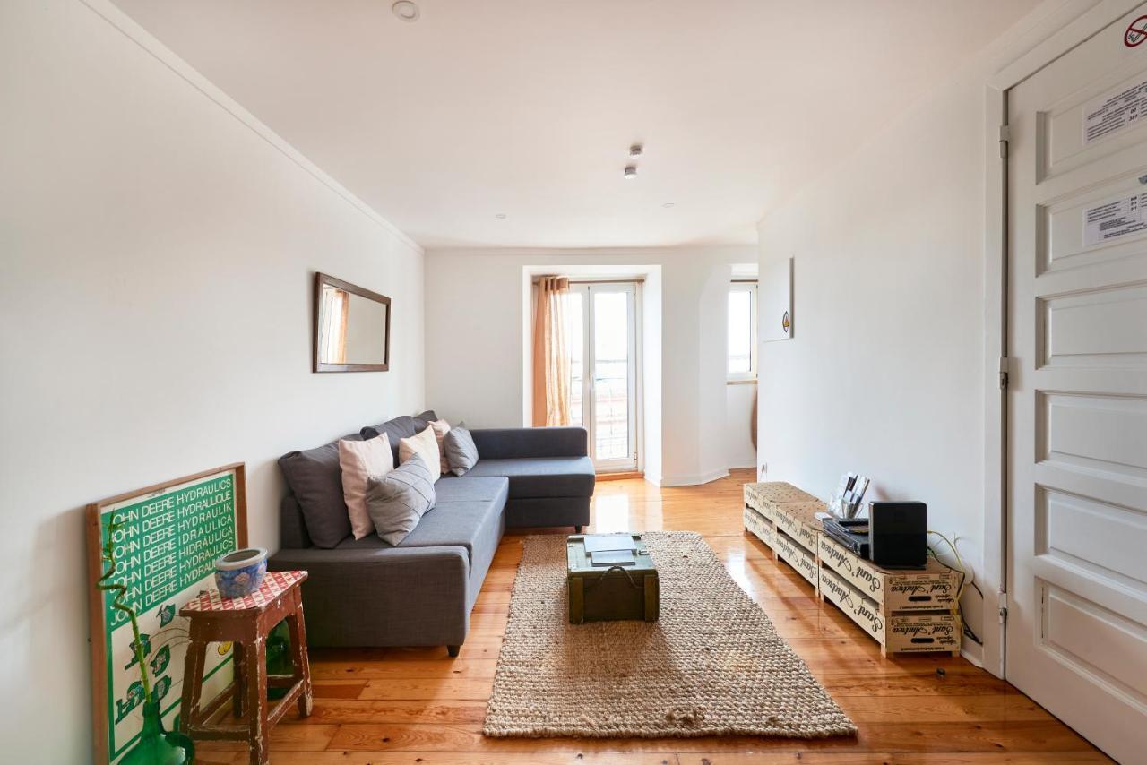 Cozy Flat In Santa Apolonia Lägenhet Lisboa Exteriör bild